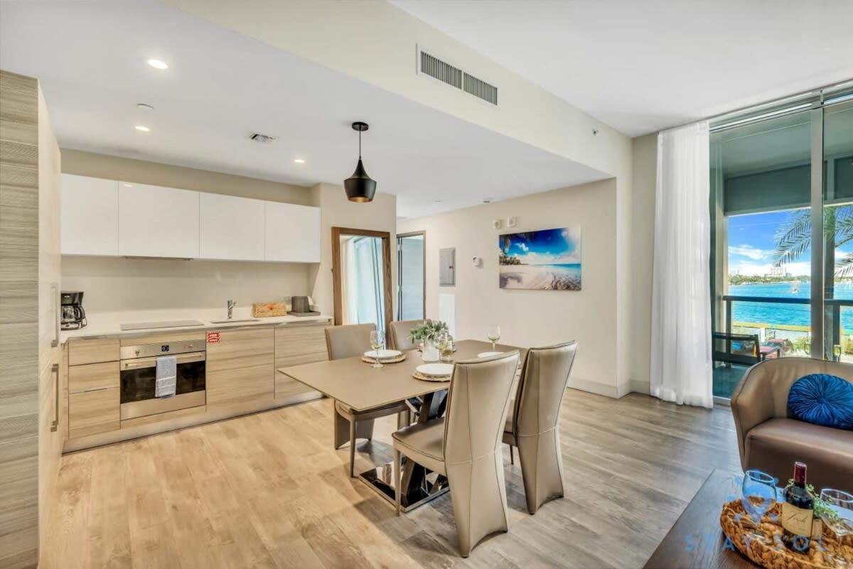Apartment With Bay View Balcony - Pool - Up To 6 - Gym Hollywood Exterior foto